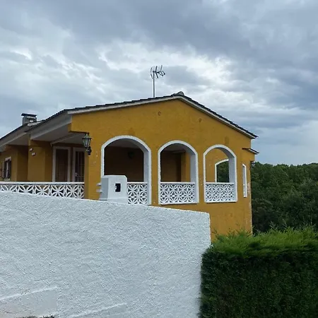 Villa Charming 8-bed In *