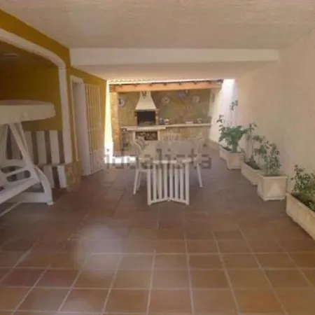 Charming 8-bed In